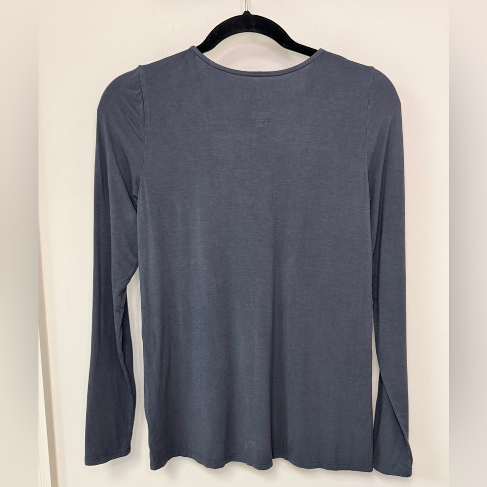 NWT American Eagle: Women's Long Sleeve Soft & Sexy Gray Lace Up, Size S - Picture 2 of 11